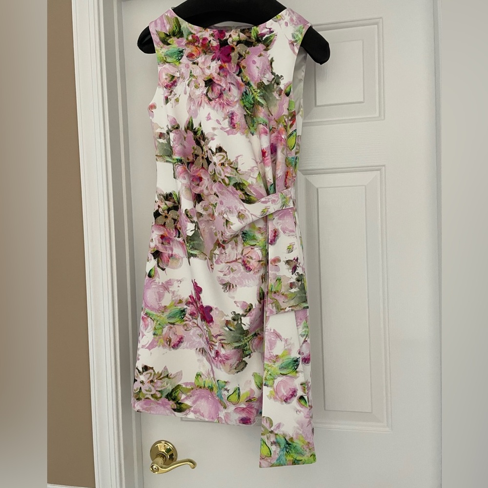 BRAND NEW! Marella Slim-Fit Mini Flower Dress